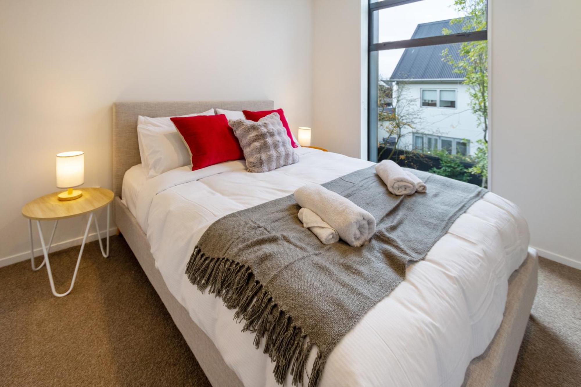 Stylish 3 Bedroom Home In Prime City With Garage Christchurch Esterno foto